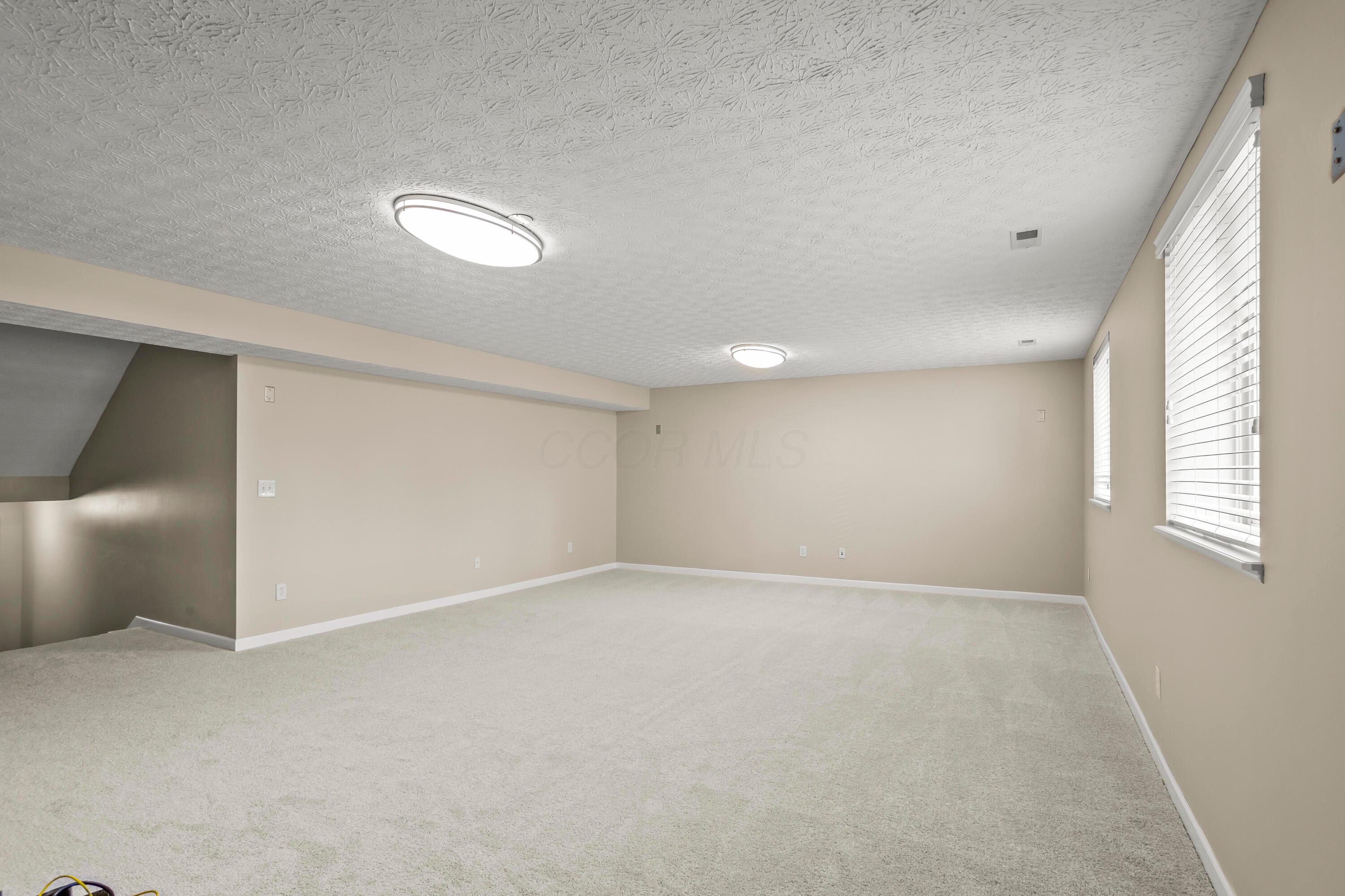 6702 Golden Way, Powell, Ohio image 40