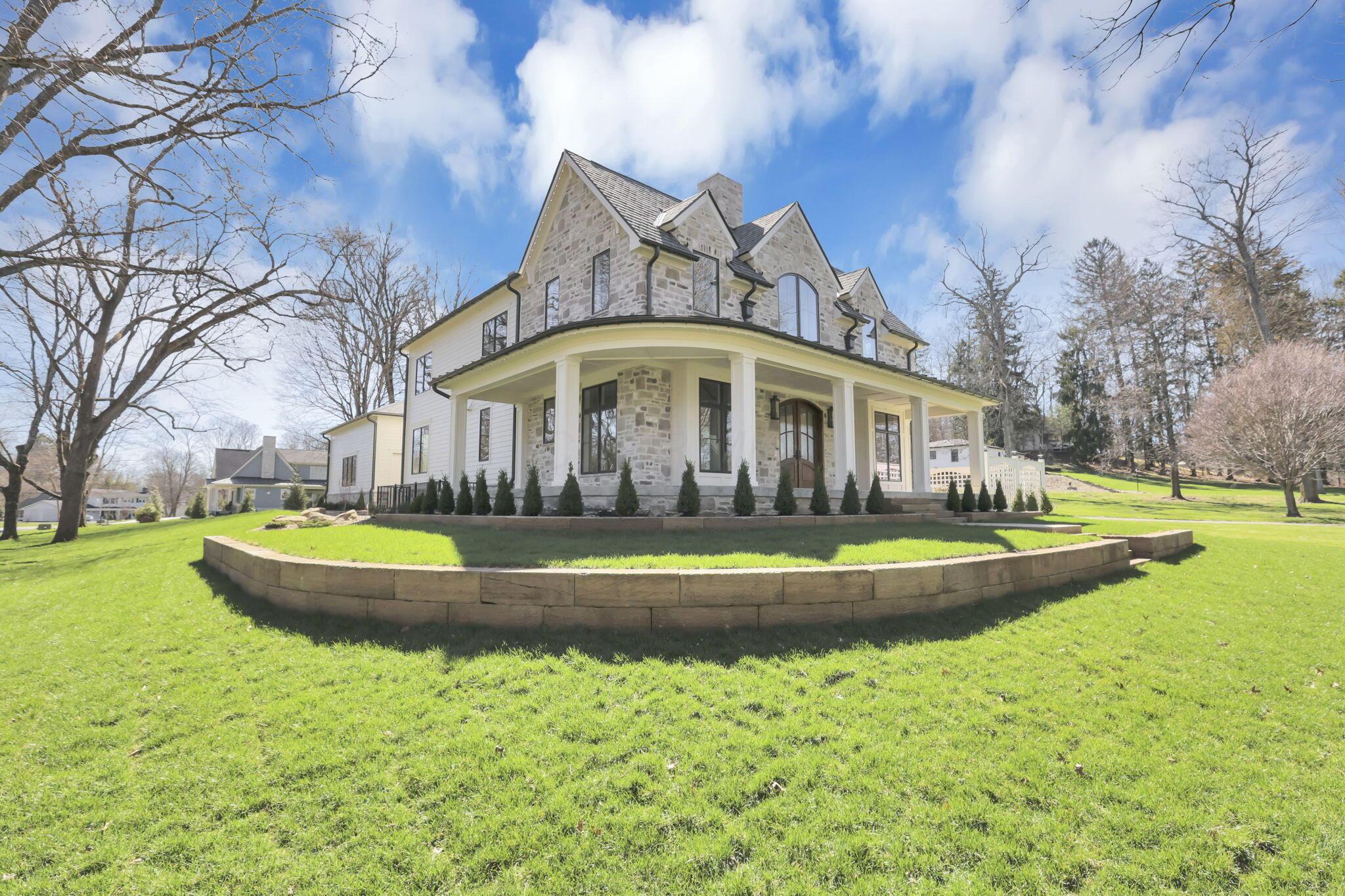 880 Newark Granville Road