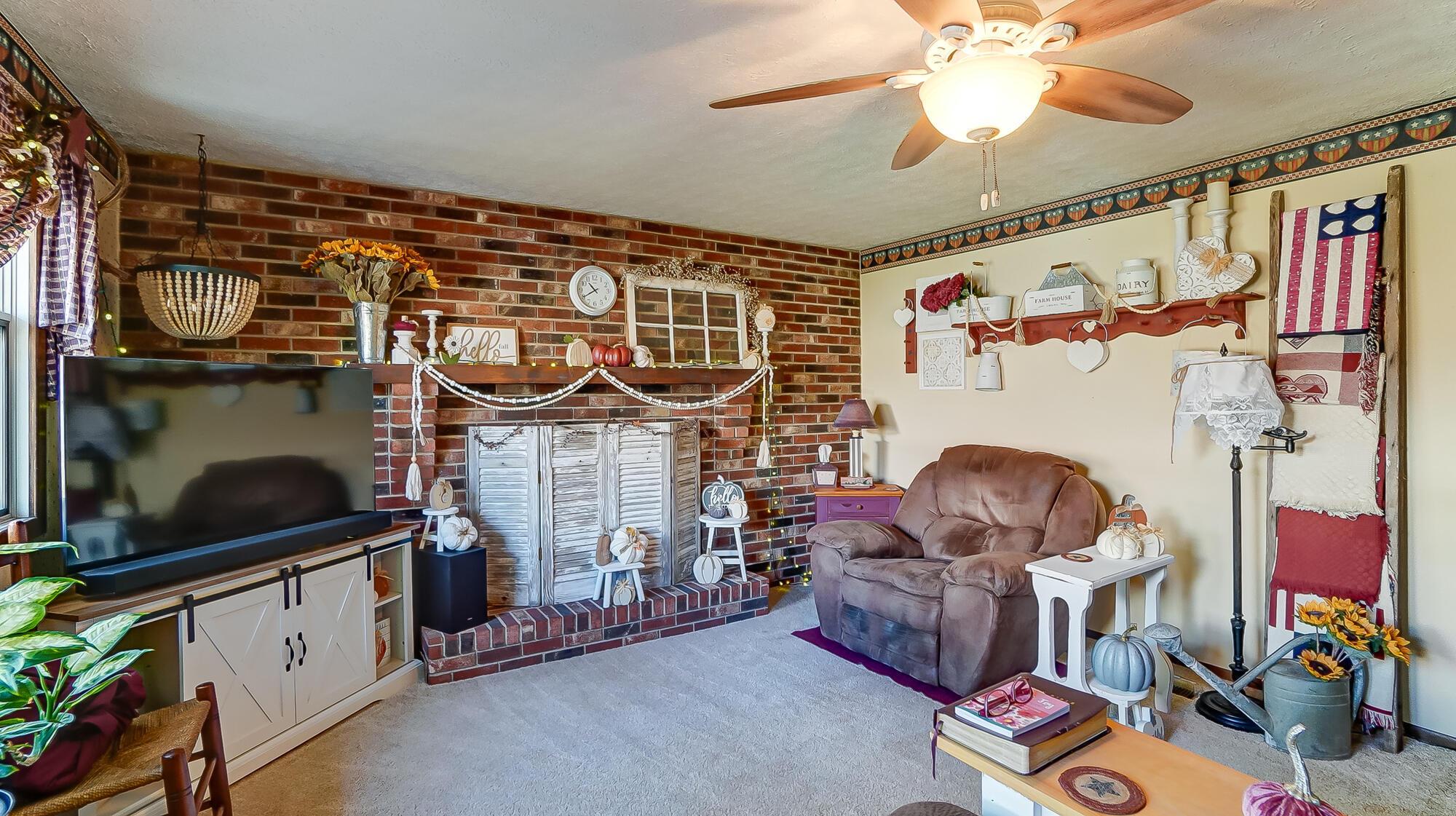 5429 W Ridgewood Road, Springfield, Ohio image 17