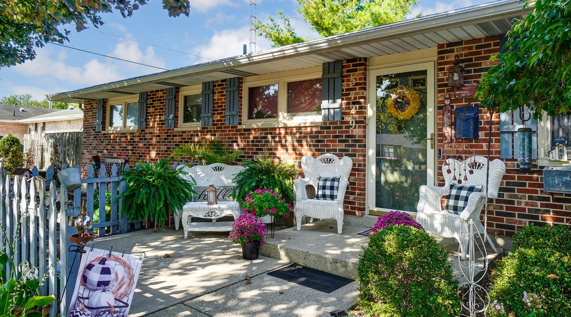5429 W Ridgewood Road, Springfield, Ohio image 5