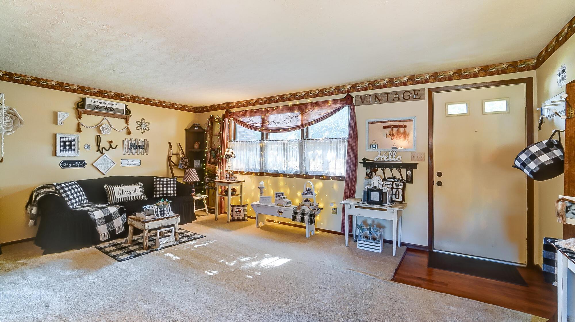 5429 W Ridgewood Road, Springfield, Ohio image 6