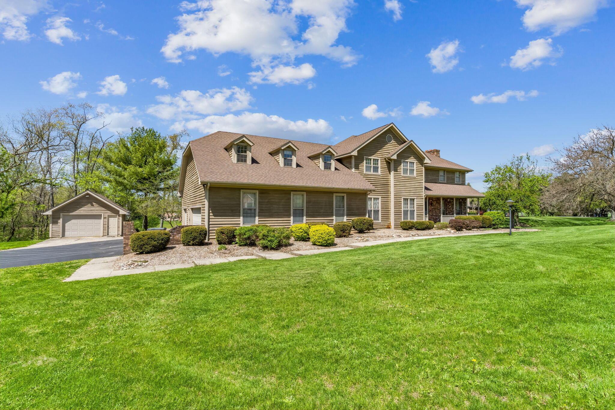 125 W Woodmere Drive, Tiffin, Ohio image 2