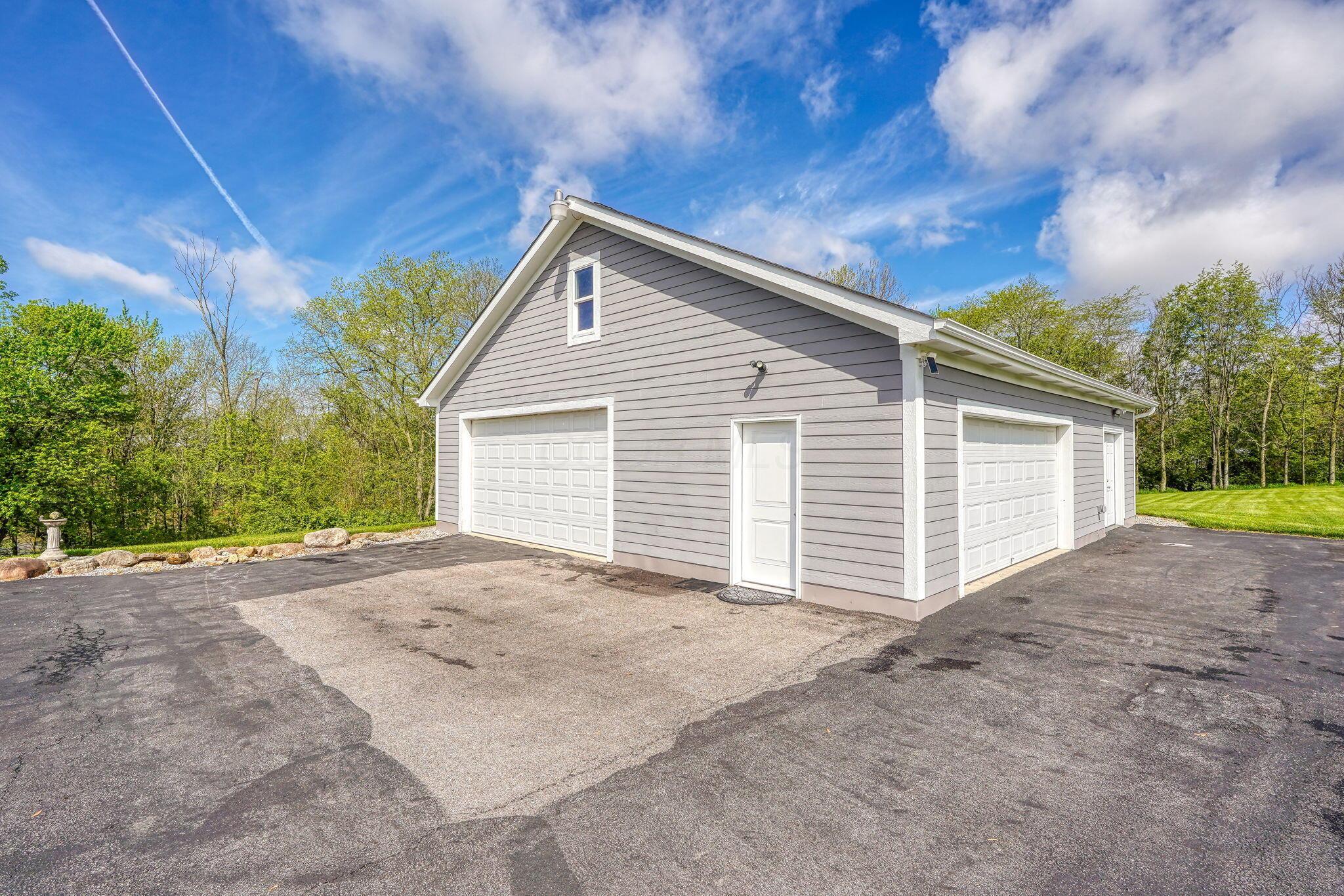 2051 River Road, Delaware, Ohio image 6