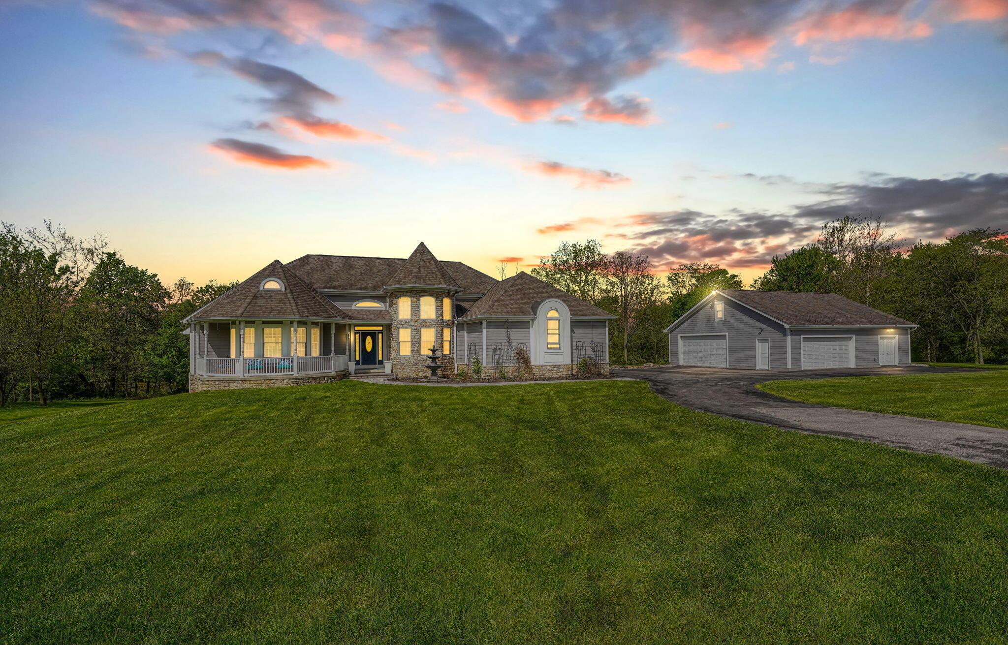 2051 River Road, Delaware, Ohio image 2
