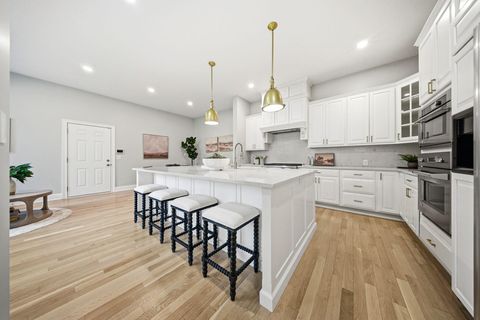 Tiny photo for 42 Keswick Woods, New Albany, OH 43054 (MLS # 226007350)