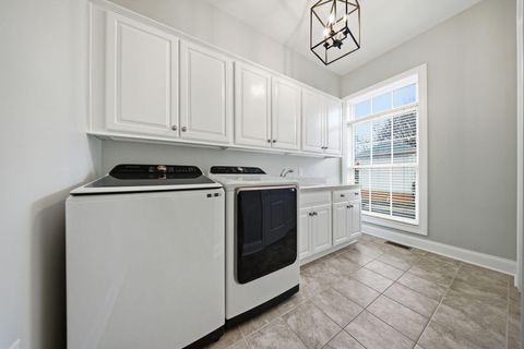 Tiny photo for 42 Keswick Woods, New Albany, OH 43054 (MLS # 226007350)