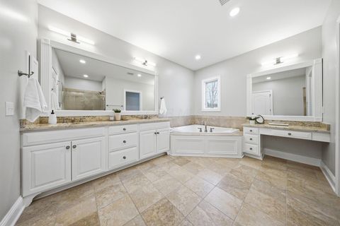 Tiny photo for 42 Keswick Woods, New Albany, OH 43054 (MLS # 226007350)