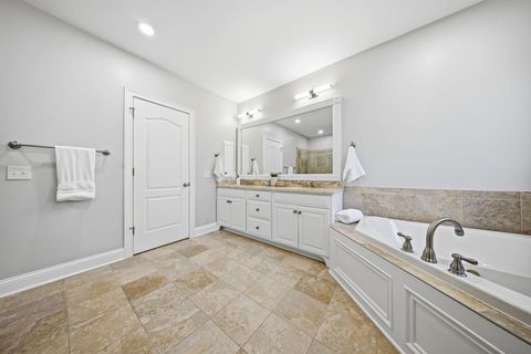 Tiny photo for 42 Keswick Woods, New Albany, OH 43054 (MLS # 226007350)