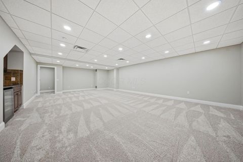 Tiny photo for 42 Keswick Woods, New Albany, OH 43054 (MLS # 226007350)