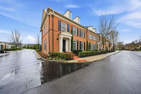 Tiny photo for 42 Keswick Woods, New Albany, OH 43054 (MLS # 226007350)