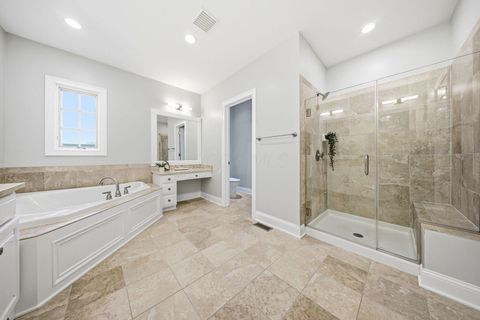 Tiny photo for 42 Keswick Woods, New Albany, OH 43054 (MLS # 226007350)