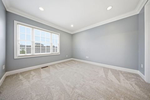 Tiny photo for 42 Keswick Woods, New Albany, OH 43054 (MLS # 226007350)