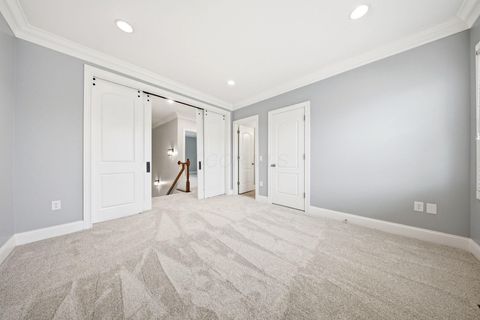 Tiny photo for 42 Keswick Woods, New Albany, OH 43054 (MLS # 226007350)