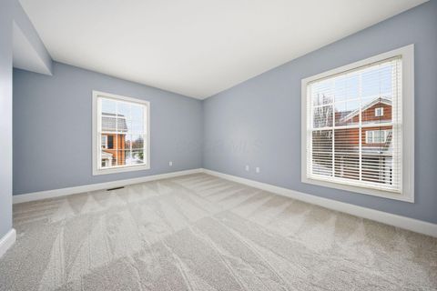 Tiny photo for 42 Keswick Woods, New Albany, OH 43054 (MLS # 226007350)