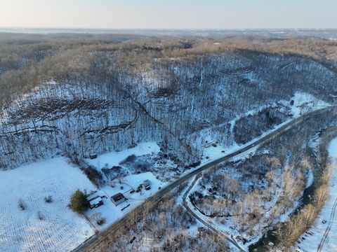 Photo of 9268 State Route 41, Aberdeen, OH 45101 (MLS # 226004498)