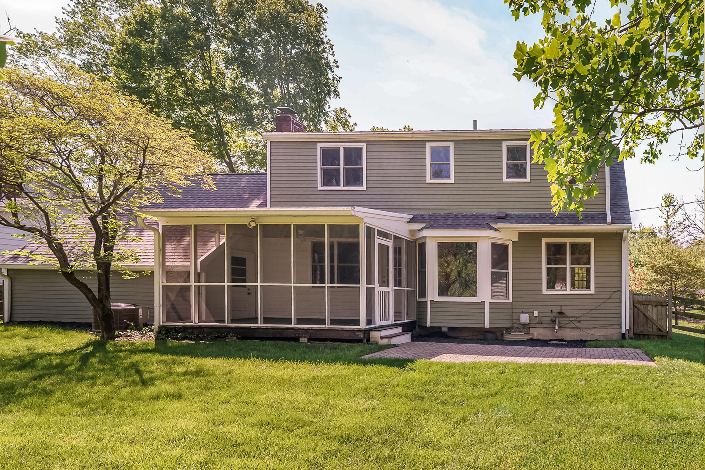 316 Weydon Road