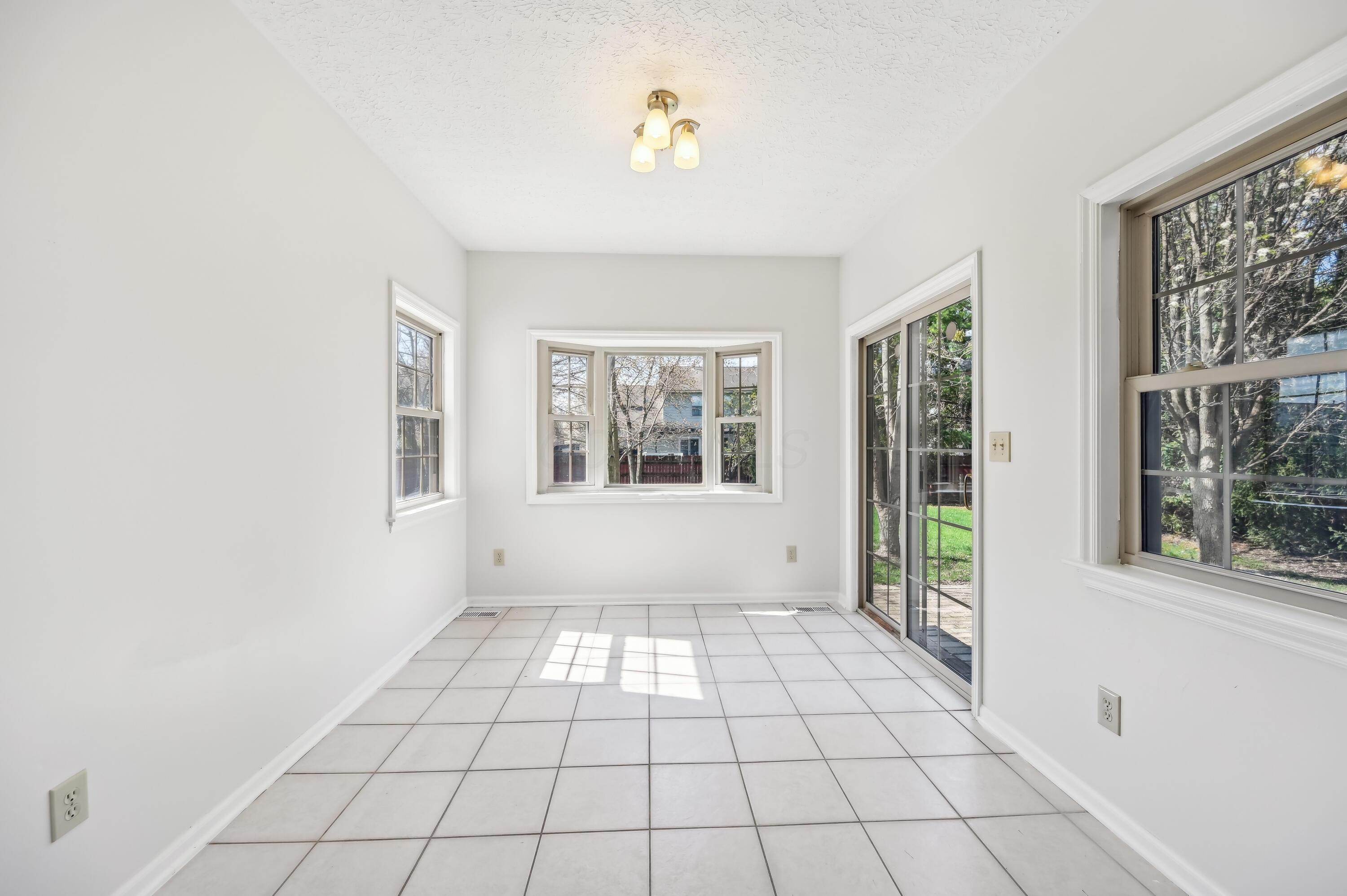 877 Pelham Court, Westerville, Ohio image 18