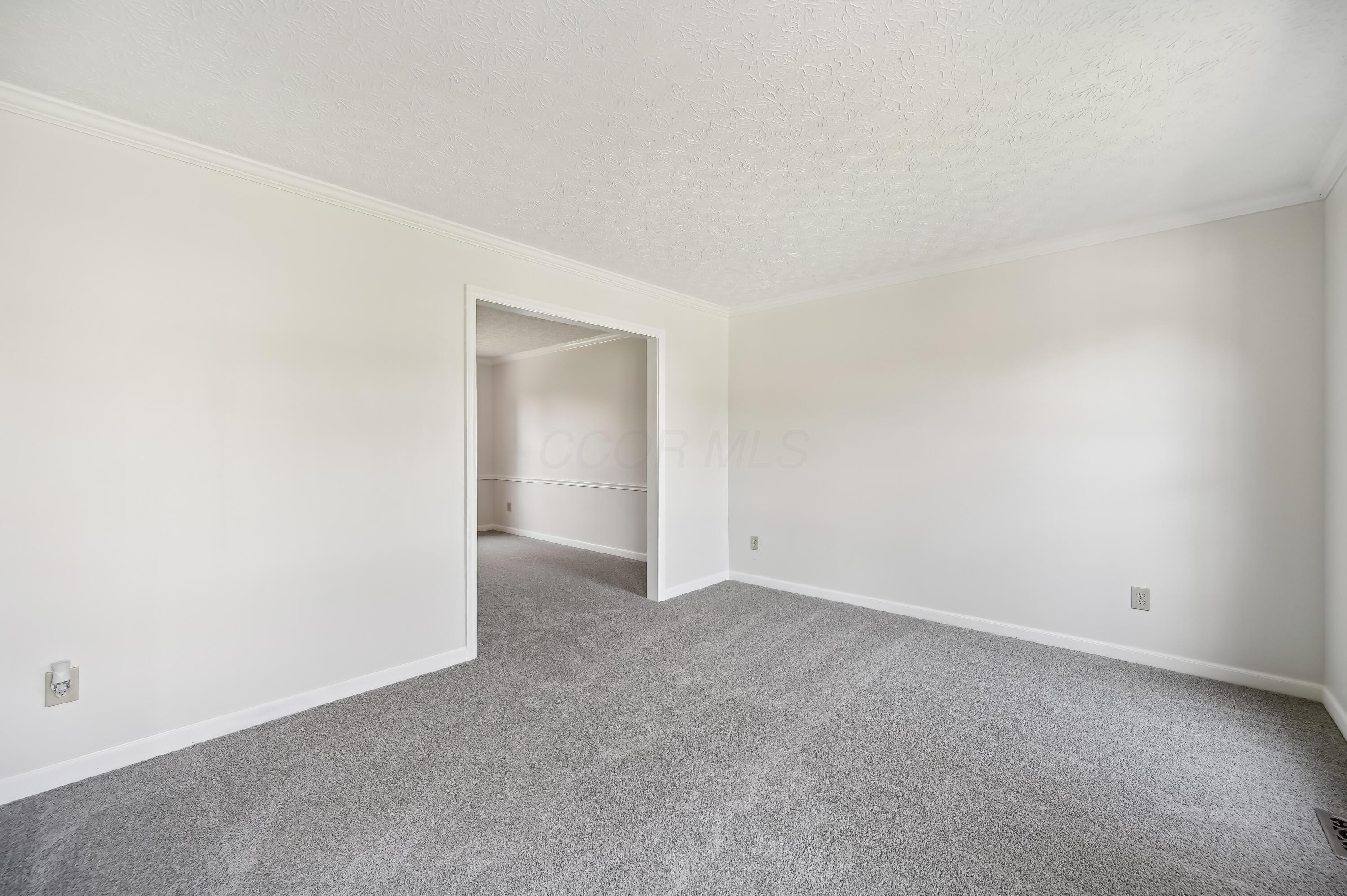 877 Pelham Court, Westerville, Ohio image 13