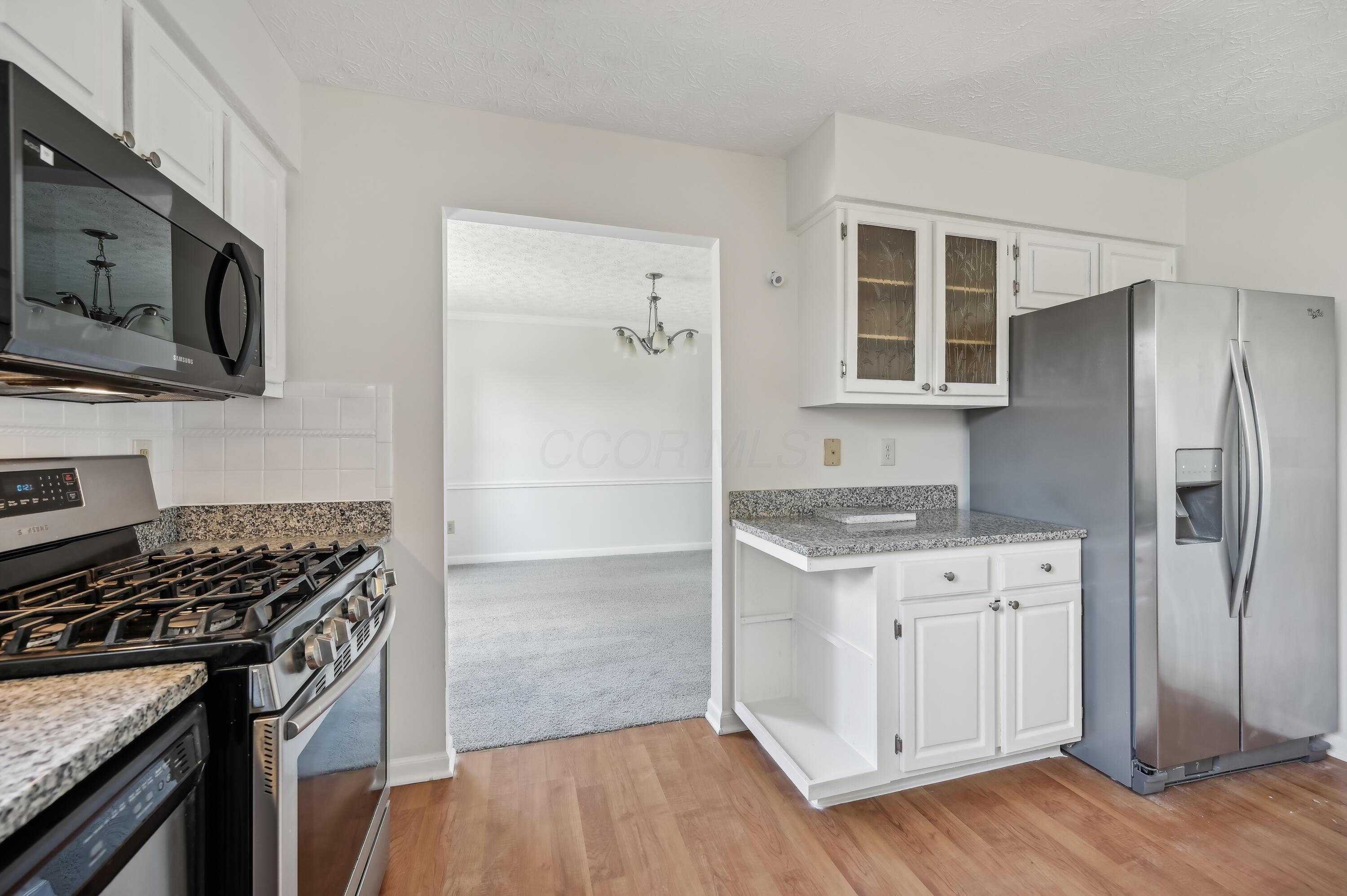 877 Pelham Court, Westerville, Ohio image 17