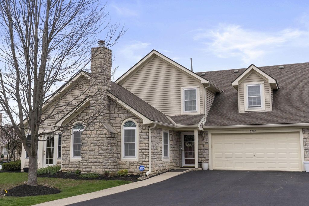 Photo of 6201 Payton Street 1A #1A, Dublin, OH 43016 (MLS # 226010055)