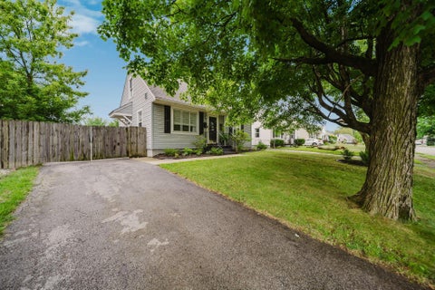 Photo of 852 E Longview Avenue, Columbus, OH 43224 (MLS # 226027462)