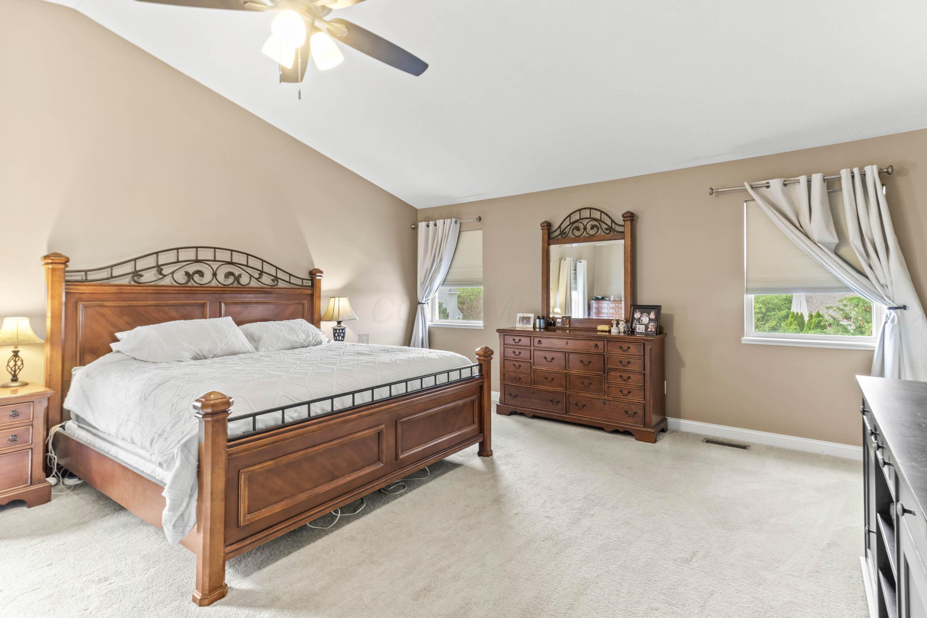 1356 Scotsman Drive, Grove City, Ohio image 15