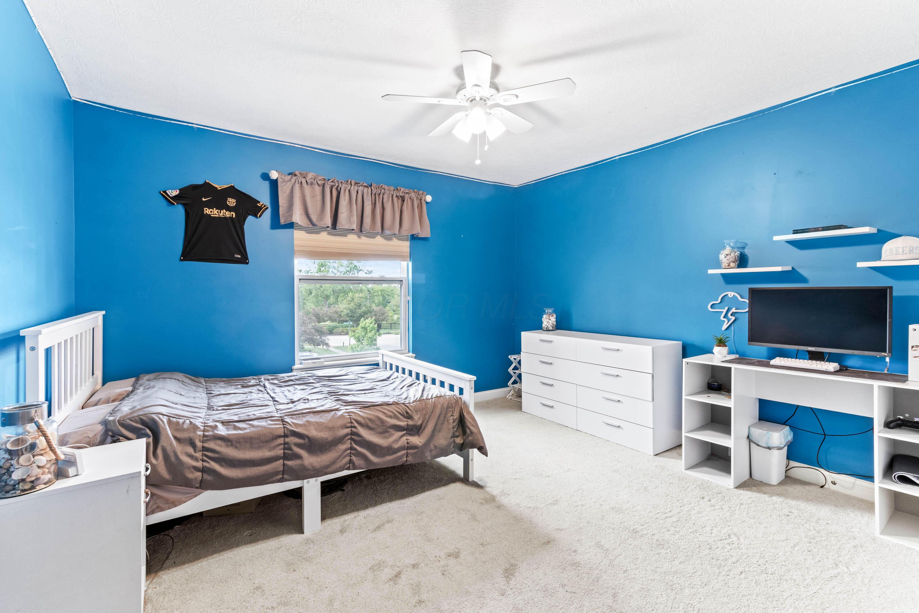 1356 Scotsman Drive, Grove City, Ohio image 32