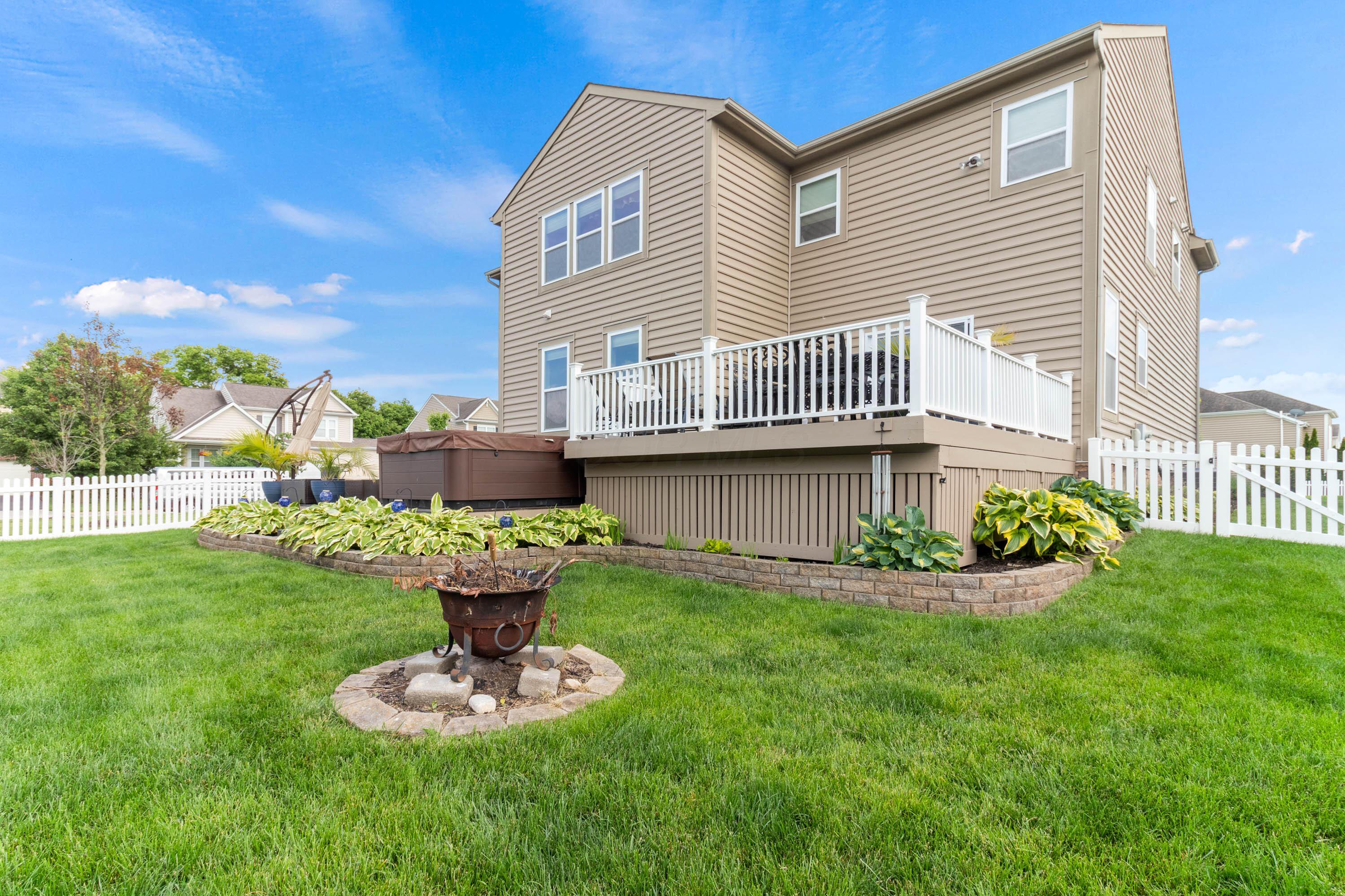 1356 Scotsman Drive, Grove City, Ohio image 40