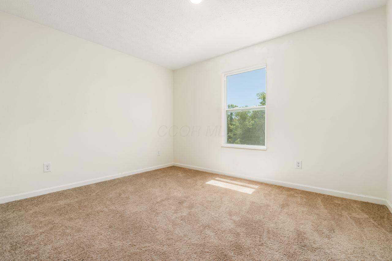 3339 Lauren Fields Drive, Groveport, Ohio image 25