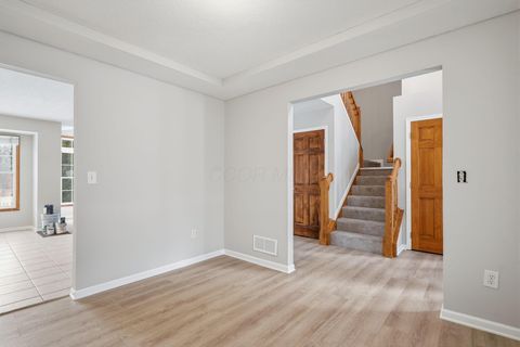 Tiny photo for 4554 Commons Park Drive, New Albany, OH 43054 (MLS # 226004599)