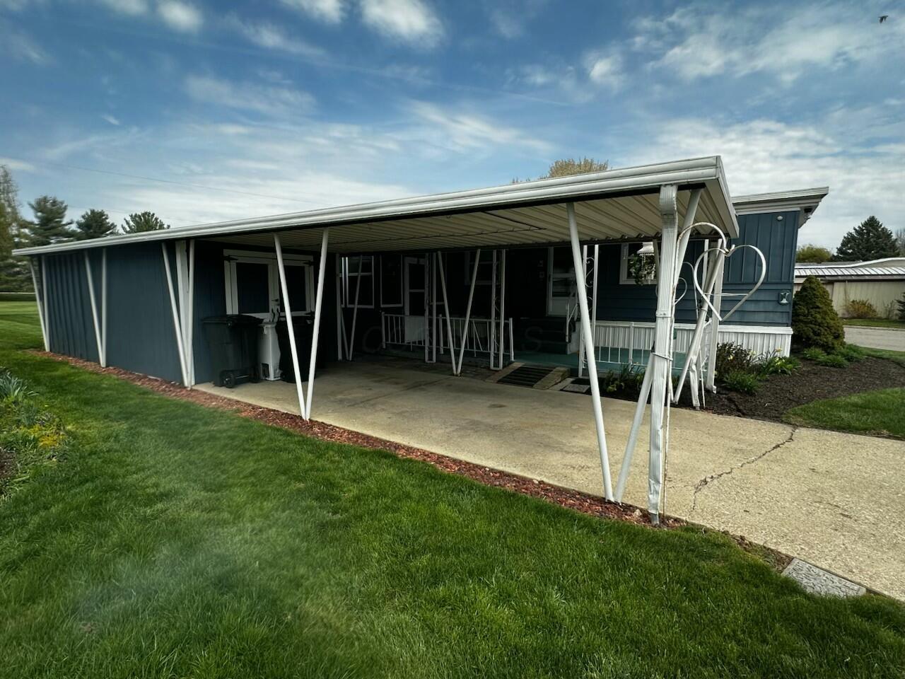6320 Cartwright Lane, Dublin, Ohio image 1