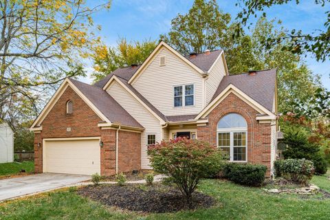 Photo of 947 Cuthbert Court, Reynoldsburg, OH 43068 (MLS # 225040198) Photo of 947 Cuthbert Court, Reynoldsburg, OH 43068 (MLS # 225040198)