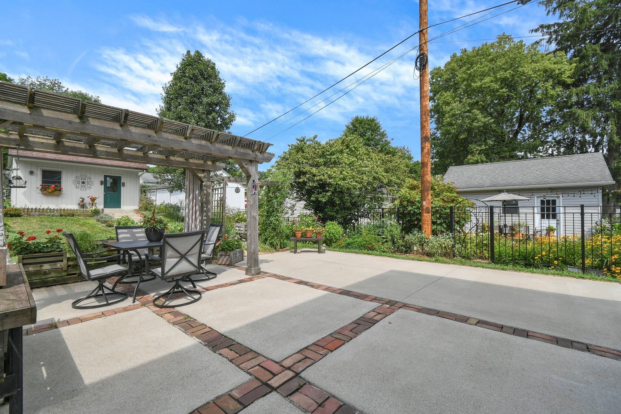 127 S Mulberry Street, Granville, Ohio image 8
