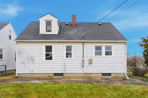 Tiny photo for 1915 Kenwood Avenue, Springfield, OH 45505 (MLS # 226000584)