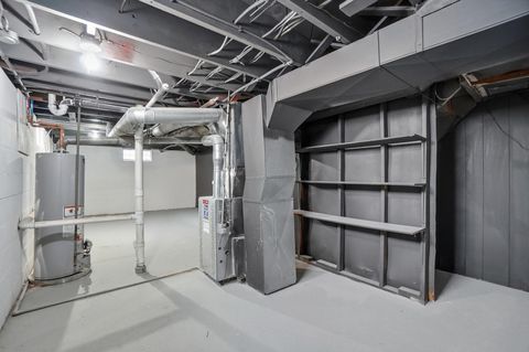 Tiny photo for 1915 Kenwood Avenue, Springfield, OH 45505 (MLS # 226000584)