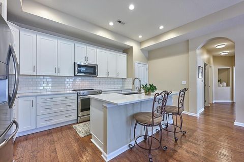 Tiny photo for 5412 Tathwell Drive 39 #39, New Albany, OH 43054 (MLS # 226004180)