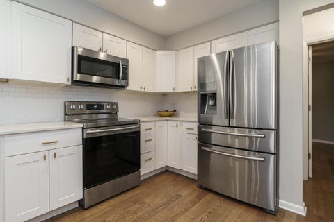 Tiny photo for 1537 Sandringham Court, Columbus, OH 43220 (MLS # 226000572)