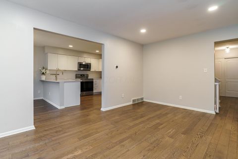 Tiny photo for 1537 Sandringham Court, Columbus, OH 43220 (MLS # 226000572)