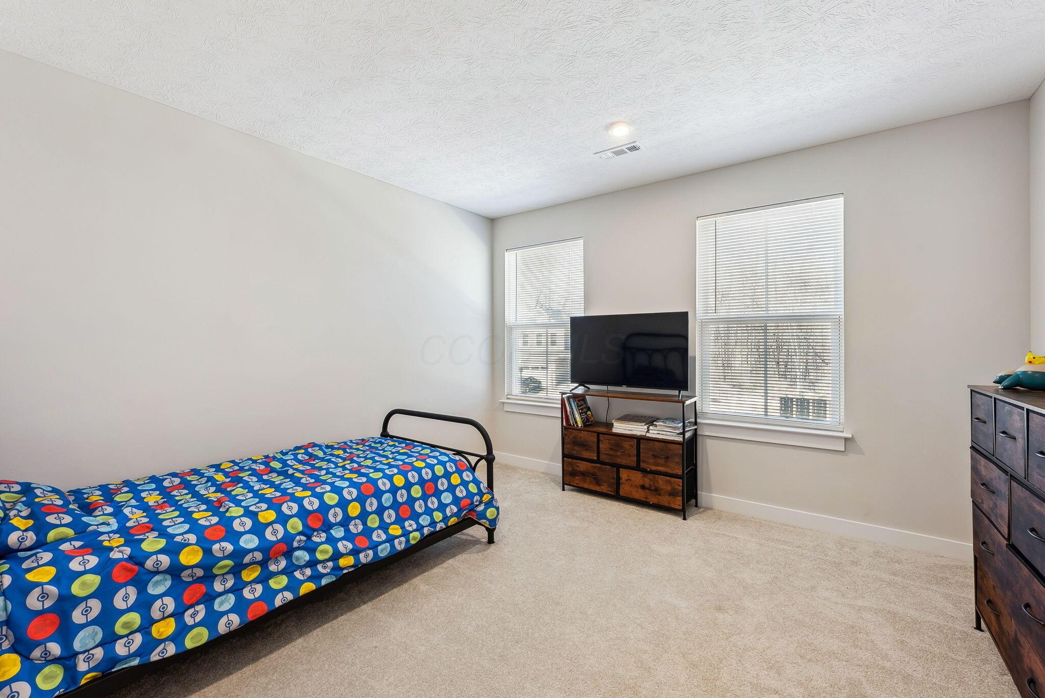 228 Livorno Road, Delaware, Ohio image 27