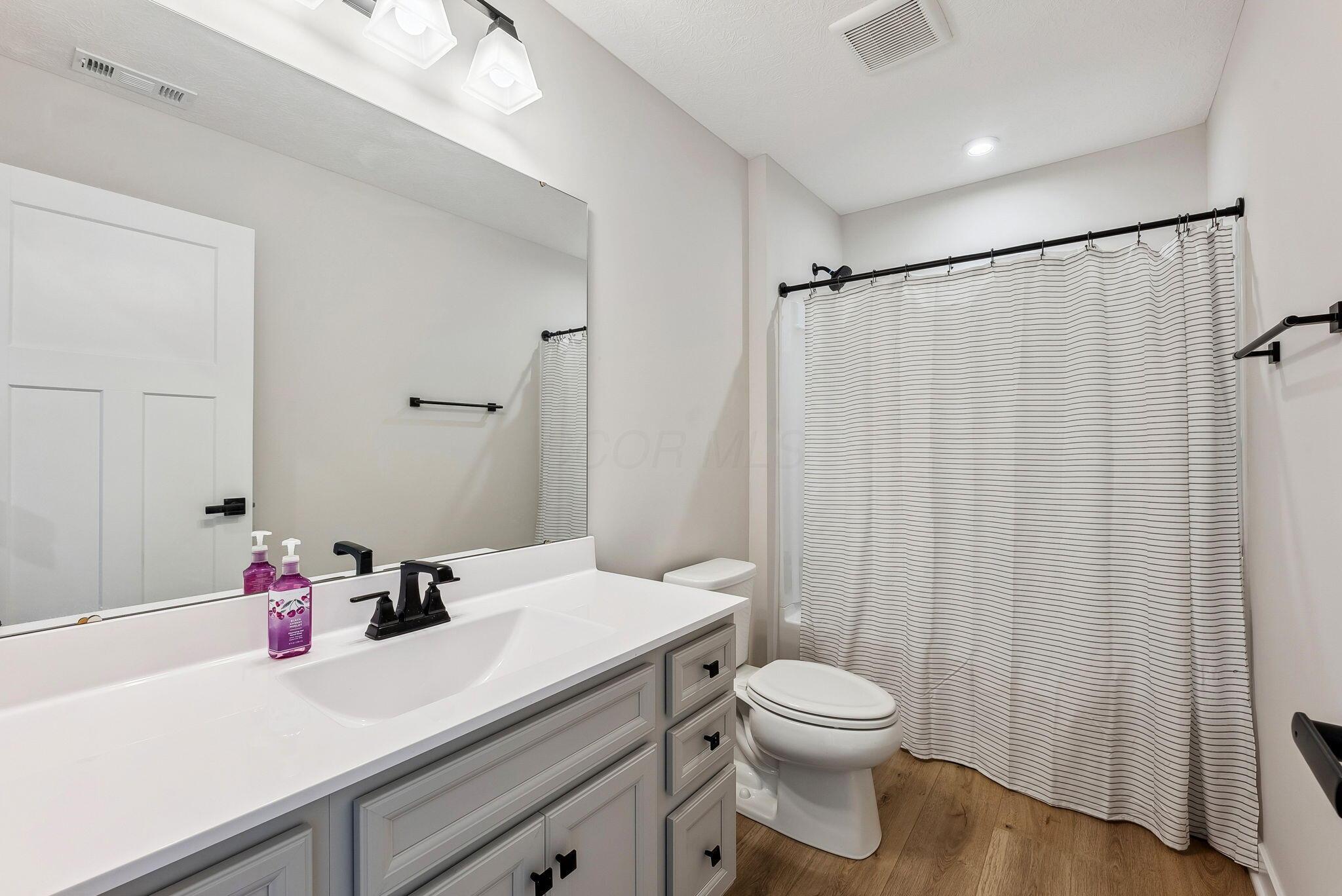 228 Livorno Road, Delaware, Ohio image 31