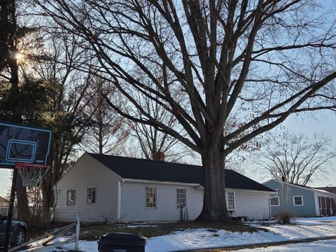 Homes For Sale - 201 Dorchester Drive<br/> Baltimore, OH 43105