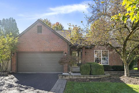 Photo of 6385 Pinefield Drive, Hilliard, OH 43026 (MLS # 225039035)