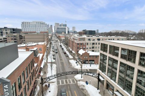 Tiny photo for 845 N High Street 407 #407, Columbus, OH 43215 (MLS # 226003218)