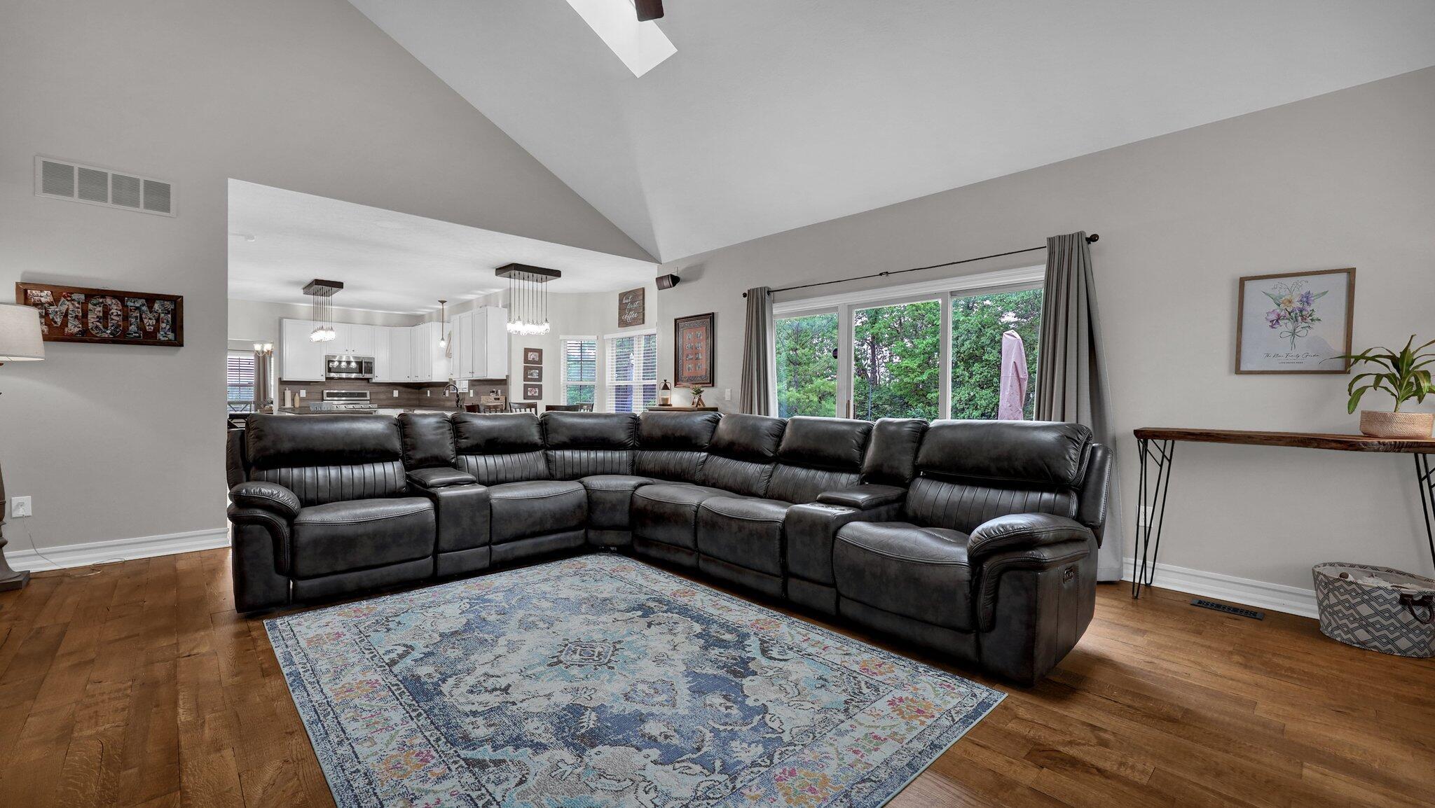 6101 Parkmeadow Lane, Hilliard, Ohio image 24