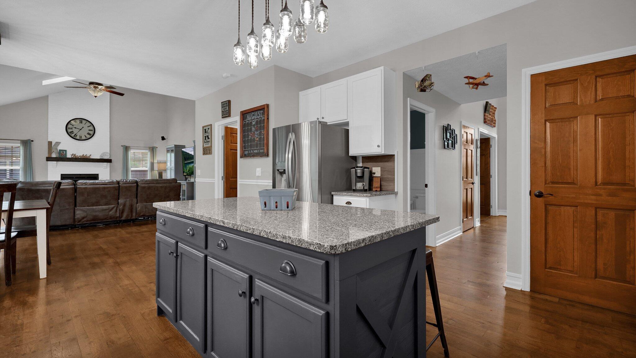6101 Parkmeadow Lane, Hilliard, Ohio image 19