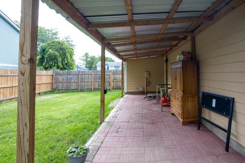 Tiny photo for 639 Academy Drive, Galloway, OH 43119 (MLS # 226029186)