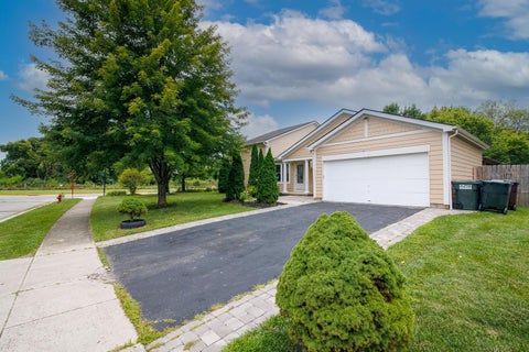 Tiny photo for 639 Academy Drive, Galloway, OH 43119 (MLS # 226029186)