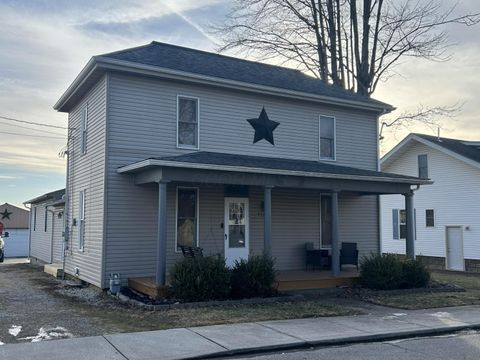Photo of 117 E Church Street, Amanda, OH 43102 (MLS # 226002371)