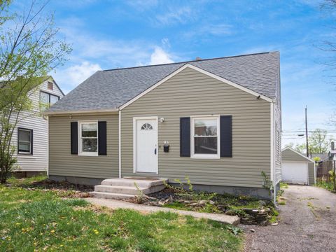 Photo of 1167 Duxberry Avenue, Columbus, OH 43211 (MLS # 226011842)