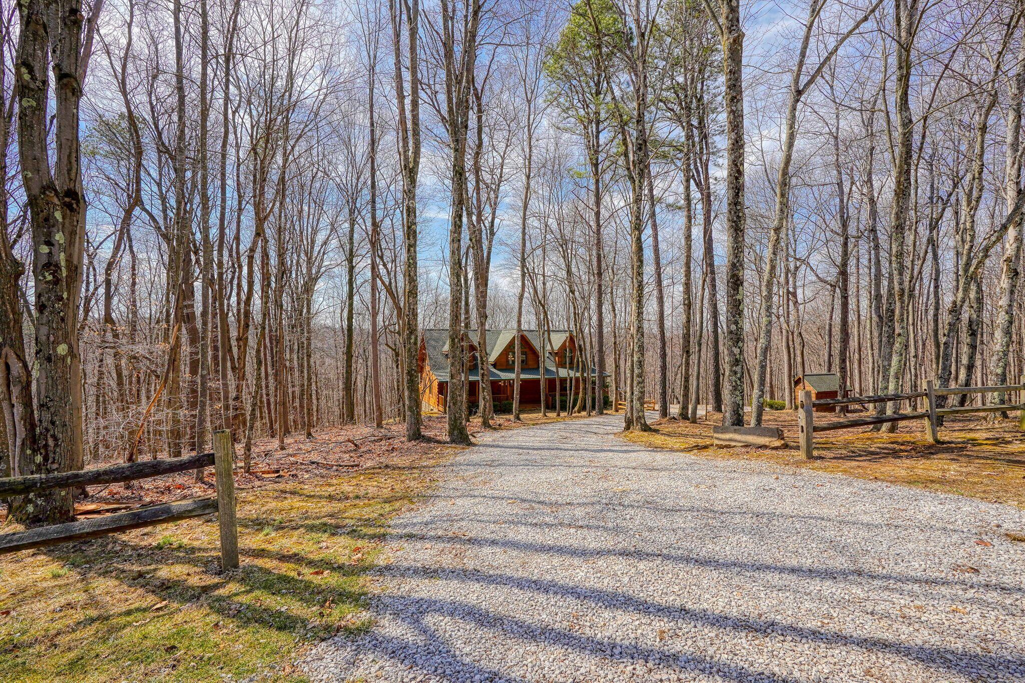 11773 Woodland Ridge Road, Rockbridge, Ohio image 12